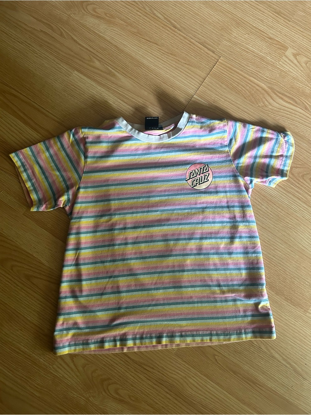 Santa Cruz Skateboards Gradient Dot Rainbow Stripe T-Shirt Medium